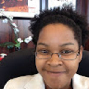 Meet your Posher, Loni